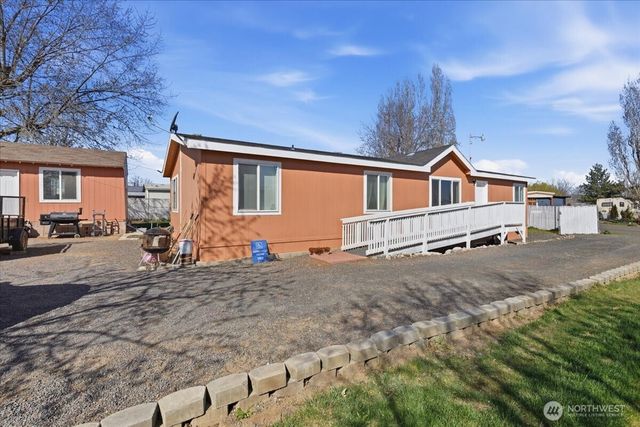 153 NW Quincy Place, Soap Lake, WA 98851