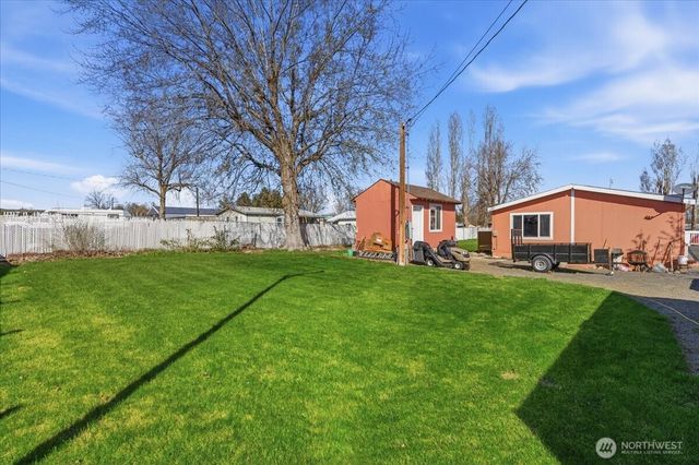 153 NW Quincy Place, Soap Lake, WA 98851