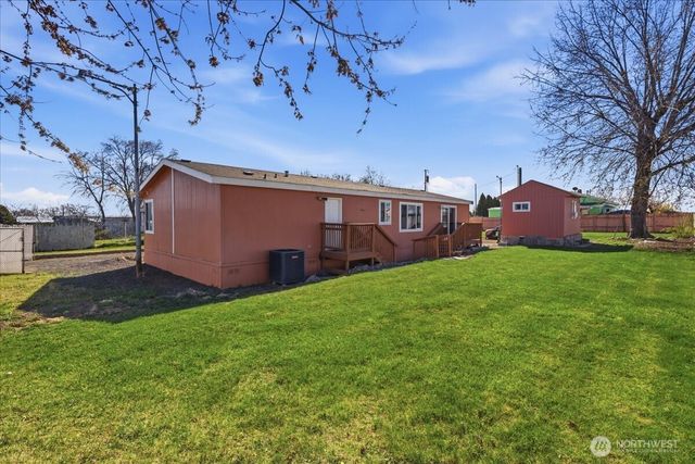 153 NW Quincy Place, Soap Lake, WA 98851