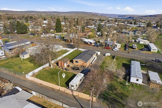 153 NW Quincy Place, Soap Lake, WA 98851