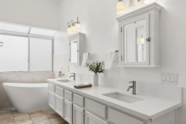 4972 Calle Sobrado, Oceanside, CA 92056