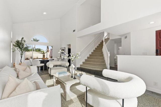 4972 Calle Sobrado, Oceanside, CA 92056