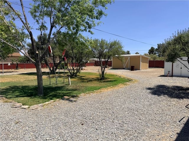 1391 West Dyer Road, Pahrump, NV 89048