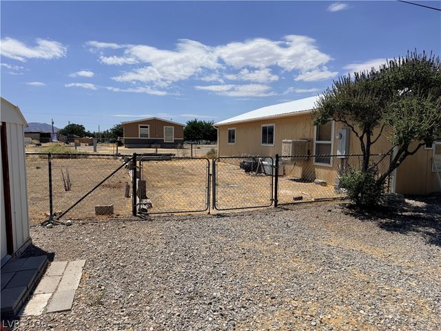 1391 West Dyer Road, Pahrump, NV 89048