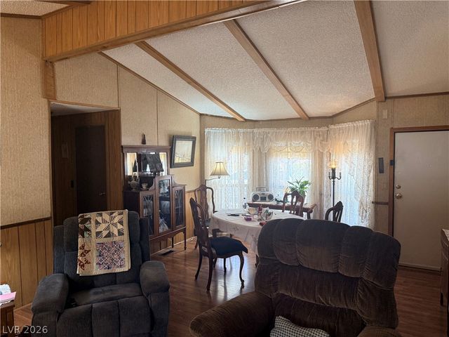 1391 West Dyer Road, Pahrump, NV 89048
