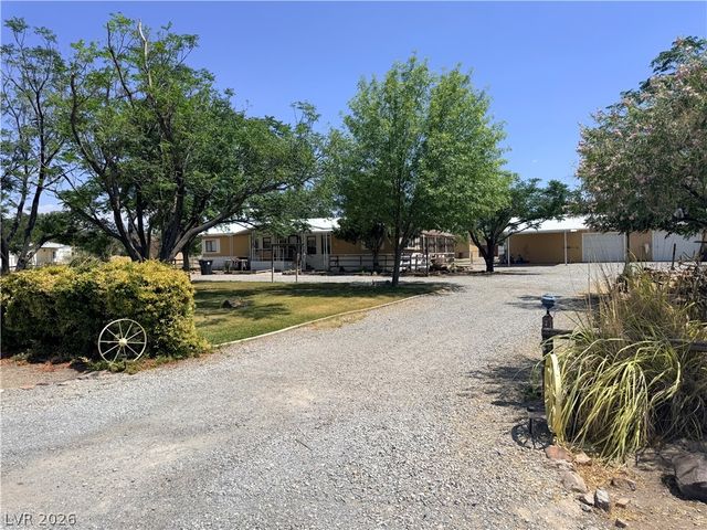 1391 West Dyer Road, Pahrump, NV 89048