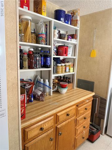 1391 West Dyer Road, Pahrump, NV 89048