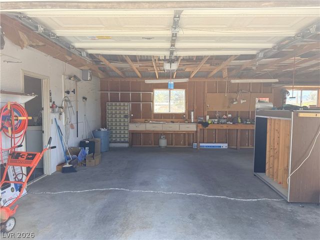 1391 West Dyer Road, Pahrump, NV 89048