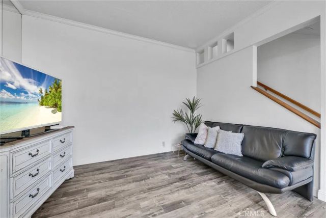 2215 Molino Avenue B, Signal Hill, CA 90755