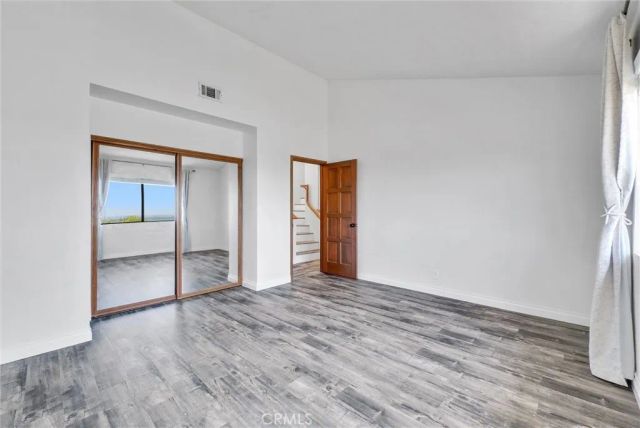 2215 Molino Avenue B, Signal Hill, CA 90755