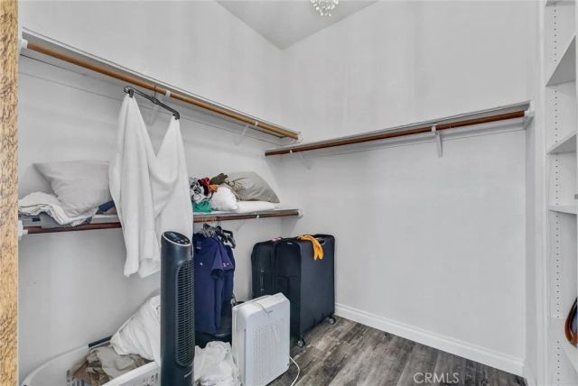 2215 Molino Avenue B, Signal Hill, CA 90755