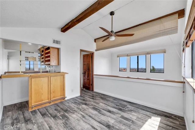 2215 Molino Avenue B, Signal Hill, CA 90755