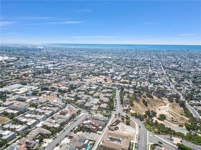 2215 Molino Avenue B, Signal Hill, CA 90755