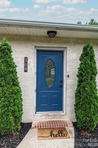 108 Merrywood Drive, Lenoir, NC 28645