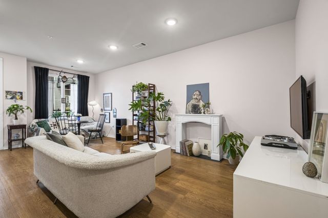 600 E Trinity Ln Unit 118, Nashville, TN 37207