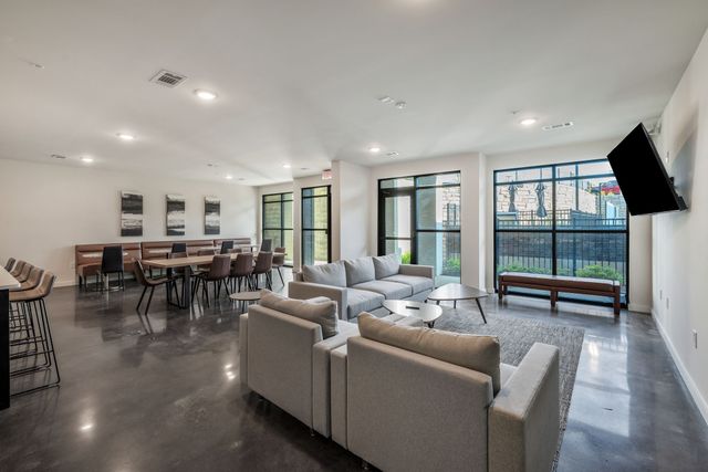 600 E Trinity Ln Unit 118, Nashville, TN 37207