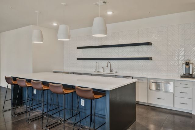 600 E Trinity Ln Unit 118, Nashville, TN 37207