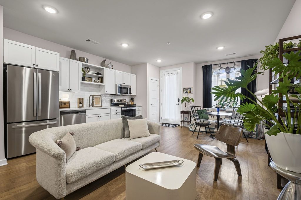 600 E Trinity Ln Unit 118, Nashville, TN 37207