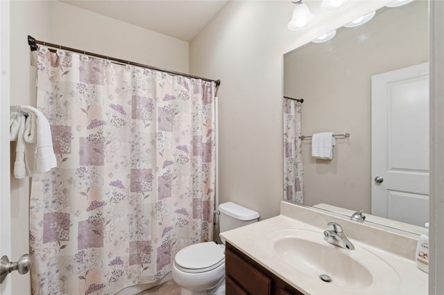 1717 90th Street, West Des Moines, IA 50266