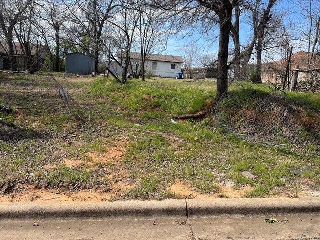 519 S Martin Luther King Jr BLVD, Elgin, TX 78621