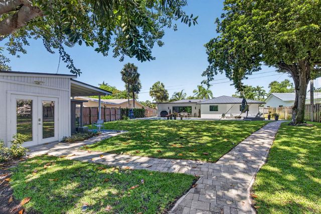 658 NW 7th Avenue, Boca Raton, FL 33486