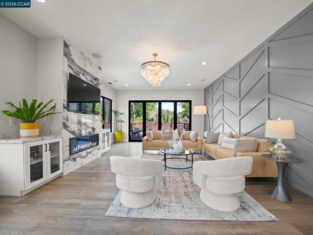 40 Mcguire Dr, Walnut Creek, CA 94596