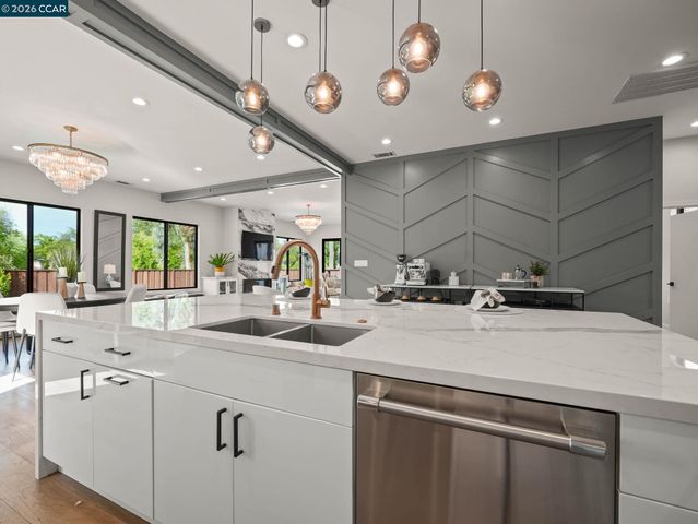 40 Mcguire Dr, Walnut Creek, CA 94596