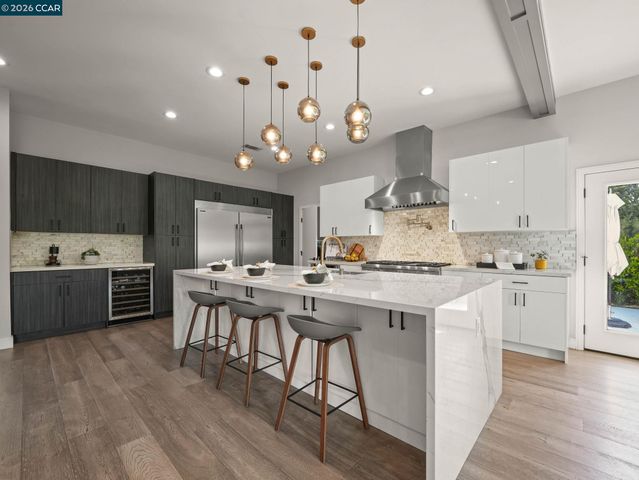 40 Mcguire Dr, Walnut Creek, CA 94596