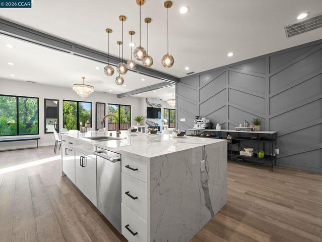 40 Mcguire Dr, Walnut Creek, CA 94596