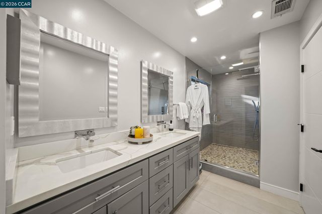 40 Mcguire Dr, Walnut Creek, CA 94596