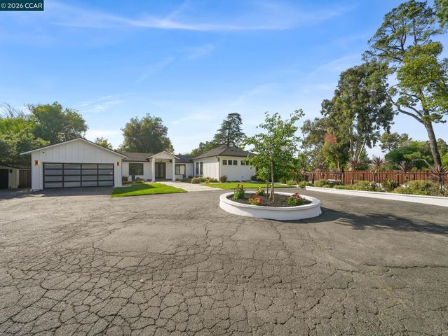 40 Mcguire Dr, Walnut Creek, CA 94596