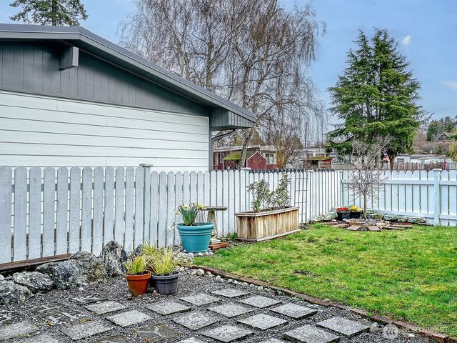 4836 Willow Drive, Blaine, WA 98230