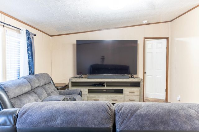 15142 Woods North Drive, Kemp, TX 75143