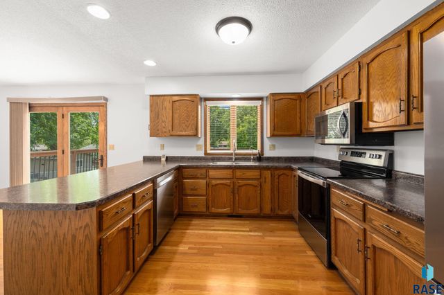 4305 S Highland Ave Avenue, Sioux Falls, SD 57103