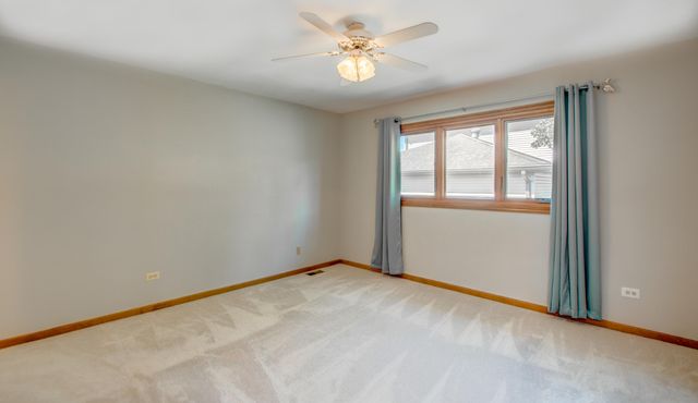 13100 Snowberry Lane, St. John, IN 46373