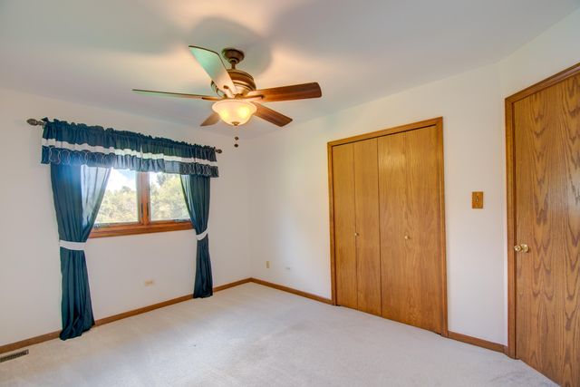 13100 Snowberry Lane, St. John, IN 46373