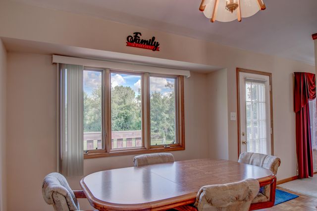 13100 Snowberry Lane, St. John, IN 46373