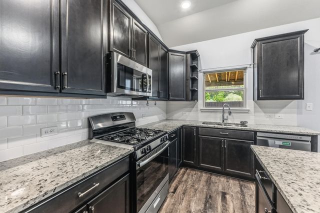 148 Emery Oak Way, Huntsville, TX 77320