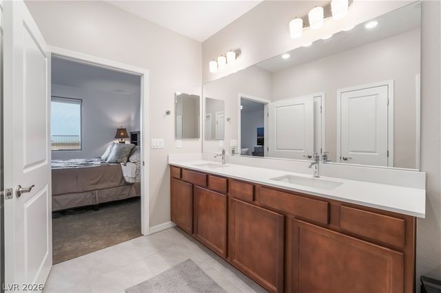 10216 Chrysolite Place, Las Vegas, NV 89143