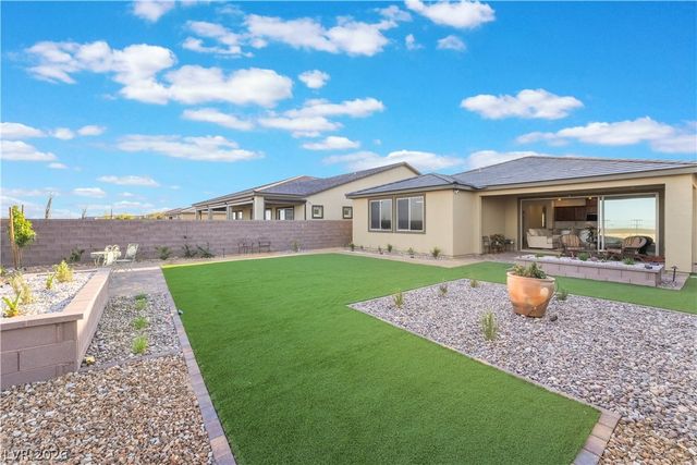 10216 Chrysolite Place, Las Vegas, NV 89143