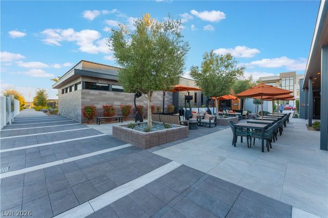 10216 Chrysolite Place, Las Vegas, NV 89143