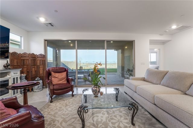 10216 Chrysolite Place, Las Vegas, NV 89143