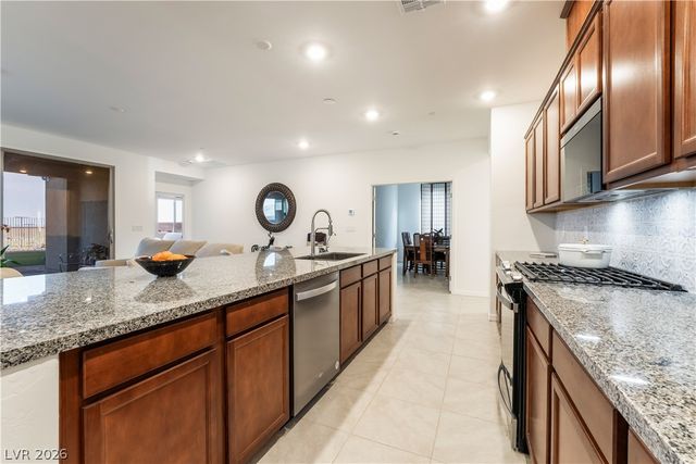 10216 Chrysolite Place, Las Vegas, NV 89143