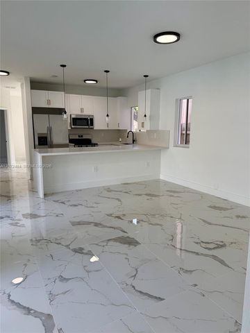 3401 NE 4th Street, Homestead, FL 33033