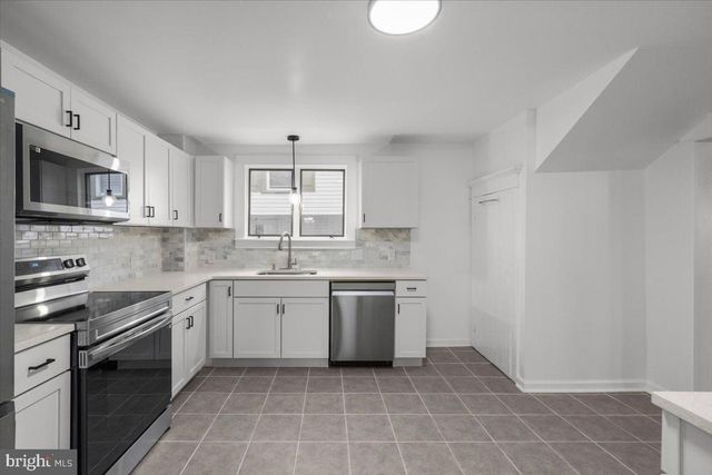 1025 S LOUDOUN ST, Winchester, VA 22601