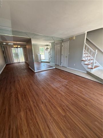 2642 Meadows LNDG, Chesapeake, VA 23321