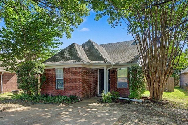 5442 KAYLA DR, Southaven, MS 38671