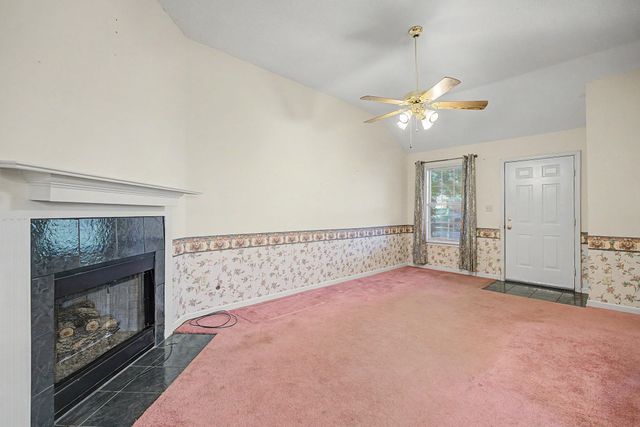 5442 KAYLA DR, Southaven, MS 38671