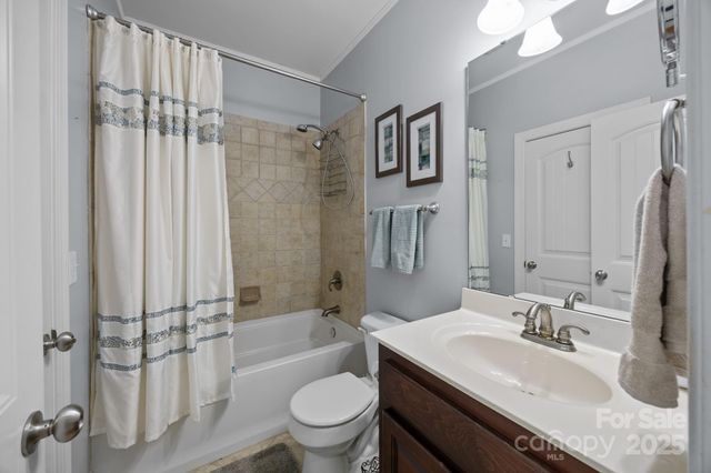 187 Winding Creek Drive, Troutman, NC 28166