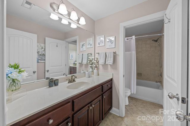 187 Winding Creek Drive, Troutman, NC 28166